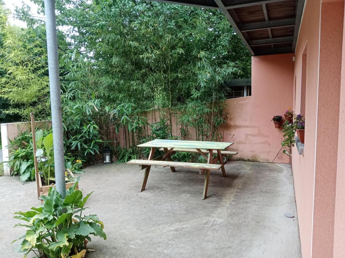 Hentig Ar Feunteun Bed and Breakfast Plouaret Buitenkant foto