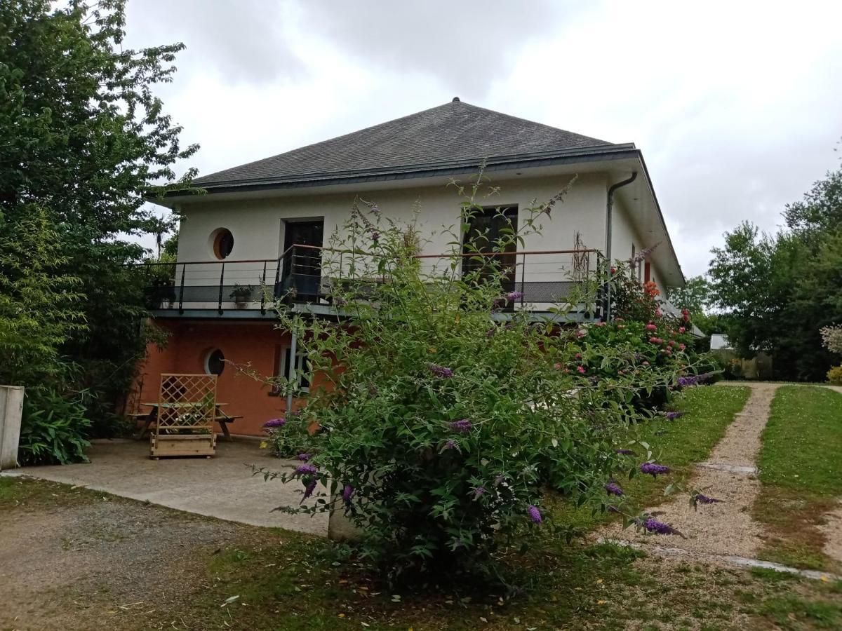 Hentig Ar Feunteun Bed and Breakfast Plouaret Buitenkant foto