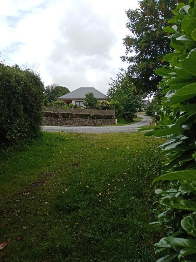 Hentig Ar Feunteun Bed and Breakfast Plouaret Buitenkant foto
