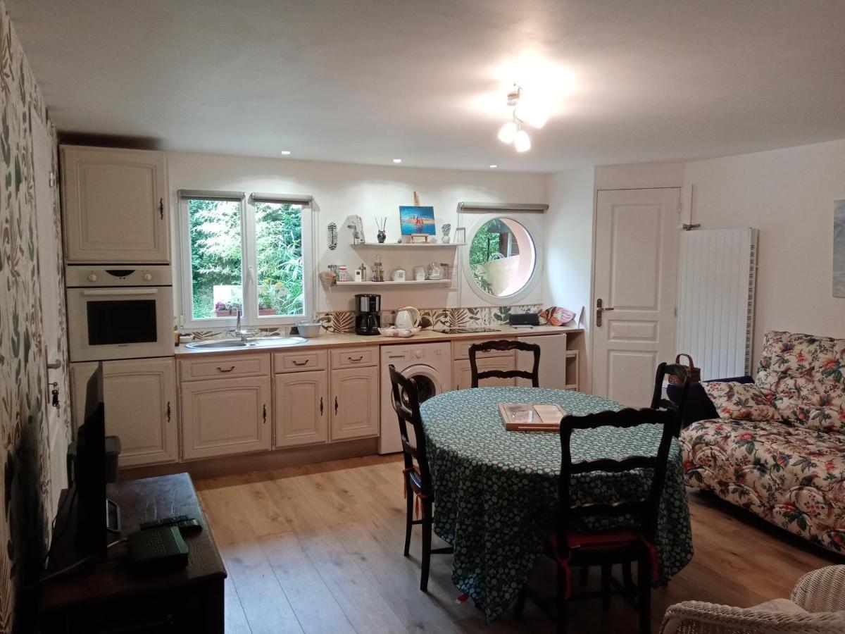 Hentig Ar Feunteun Bed and Breakfast Plouaret Buitenkant foto